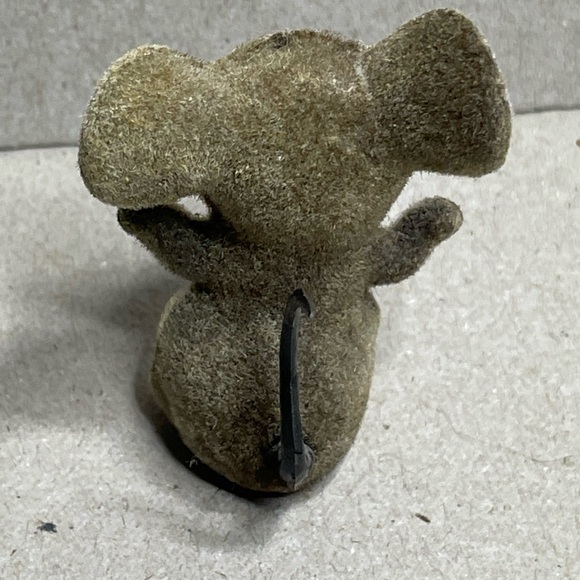 Vintage Life Like Flocked Mouse Miniature With Plastic Tail & Eyes - Picture 4 of 9